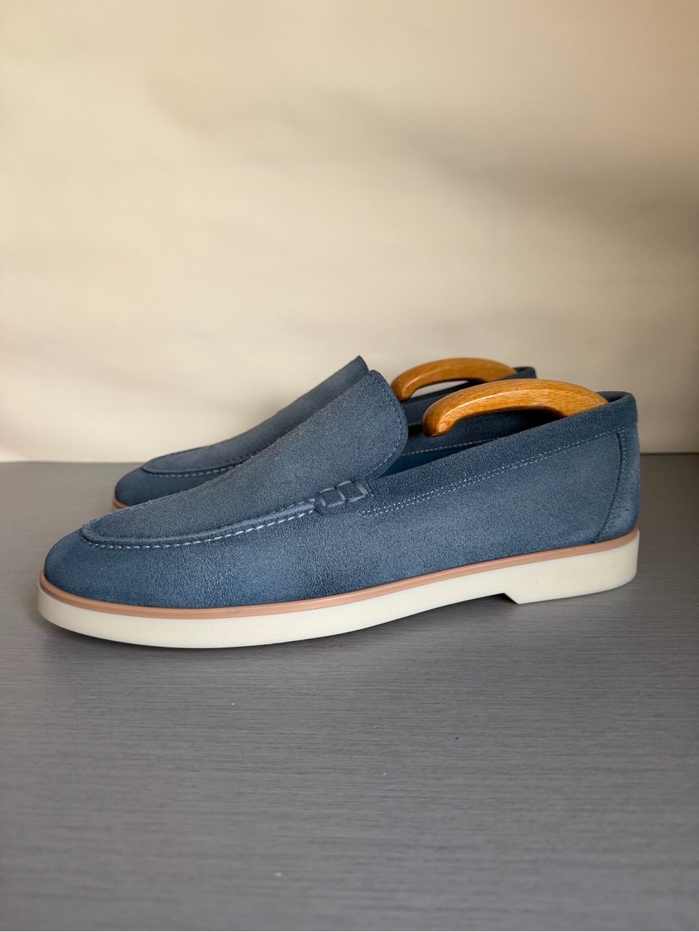 MAGNANNI Lourenco Suede Venetian Loafers